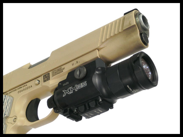 SUREFIRE : 本体 XH35 ウェポンライト 300/1000ルーメンの通販情報