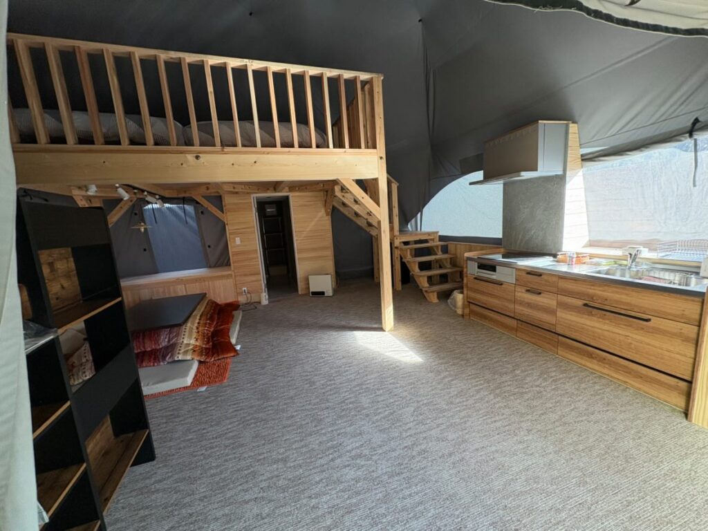 グランピング CrossOver Lodge - 【公式】フォレストドーム付知峡