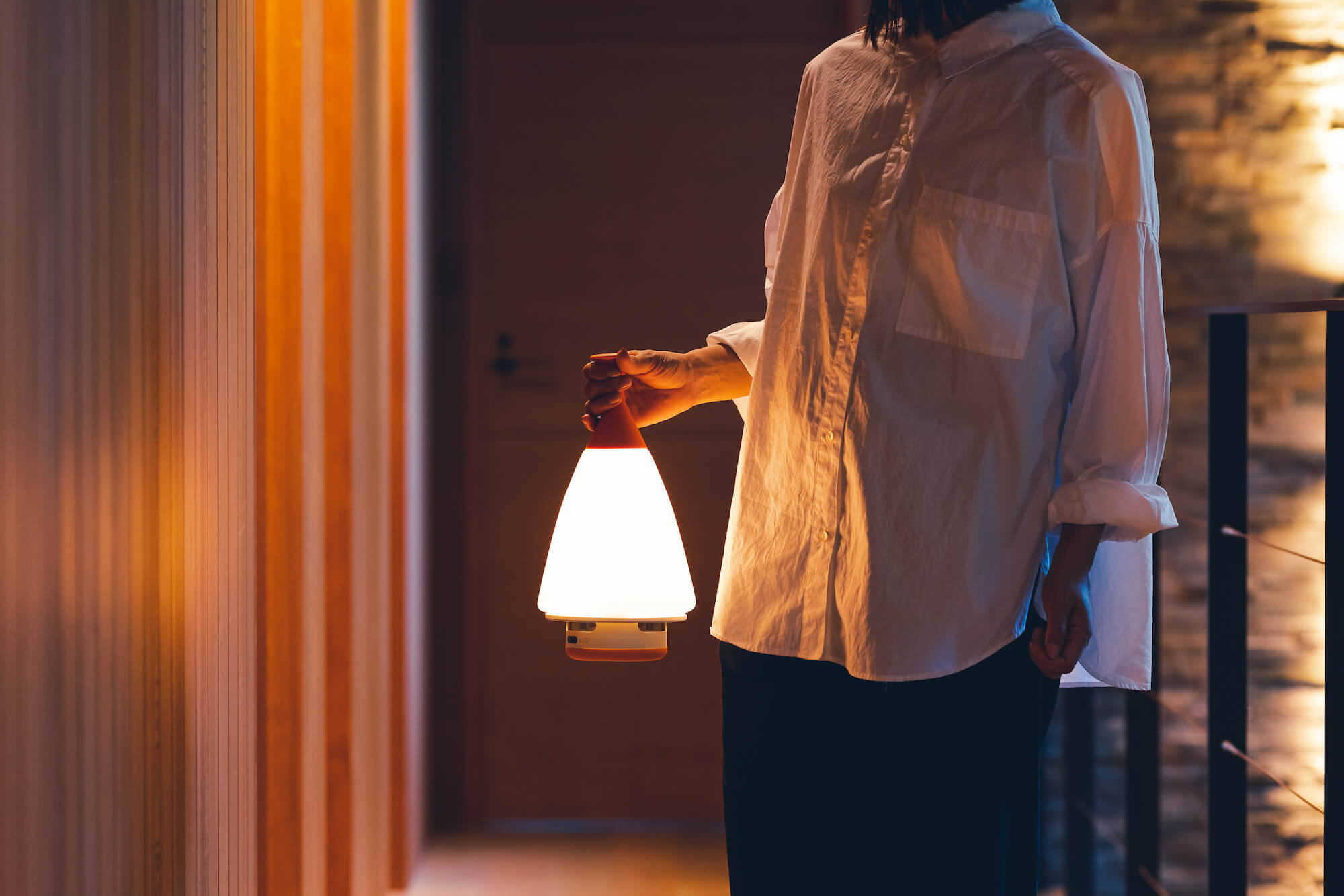 MoriMori公式】LED Lantern Speaker ROOMS | LEDランタンスピーカー