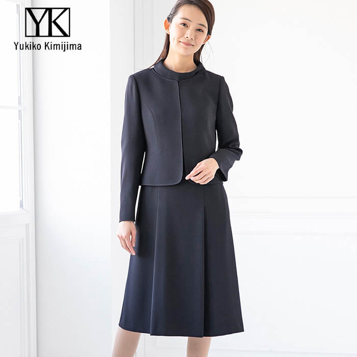 ロールカラーの洗えるお受験スーツ 7号・ネイビー｜東京ソワール