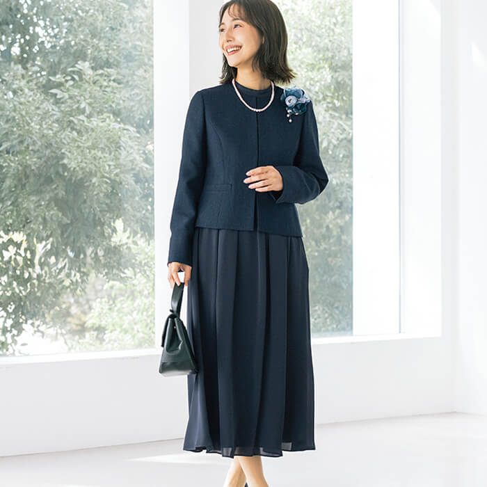 卒入式から結婚式まで、万能ネイビースーツ 11号・ネイビー｜東京