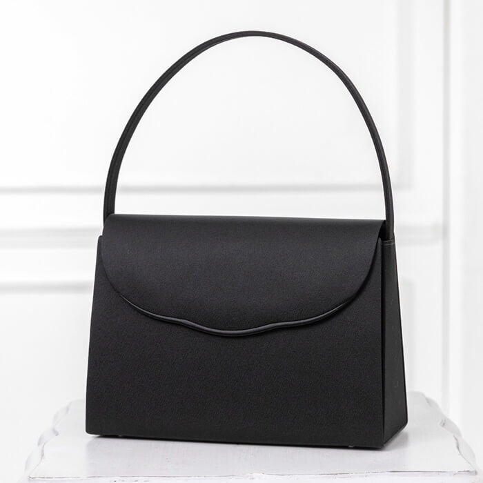 撥水加工】カーブデザインのマグネットバッグ ・ブラック｜東京