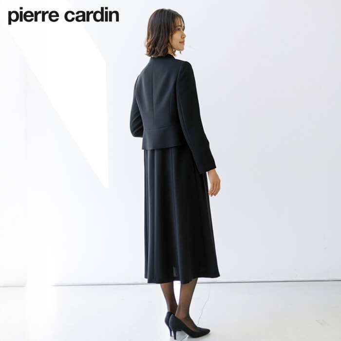 軽い着心地のロング丈アンサンブル 9号・ブラック｜東京ソワール