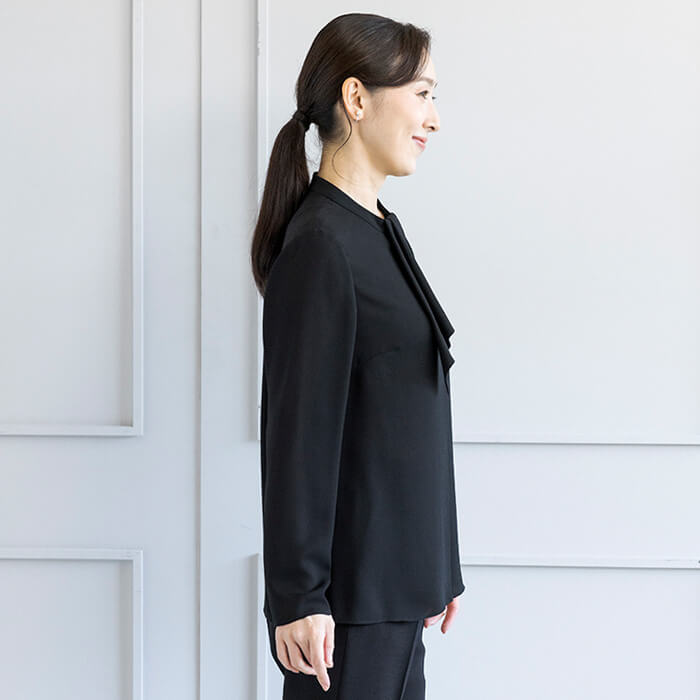 洗える｜ドレープが美しい長袖ブラウス 9号・ブラック｜東京ソワール