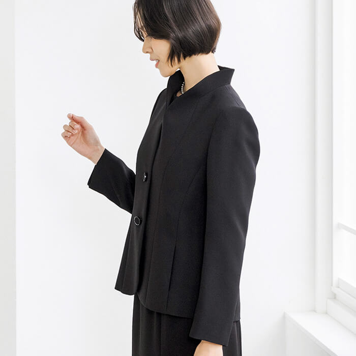 立体的なスタンドカラージャケット 9号・ブラック｜東京ソワール