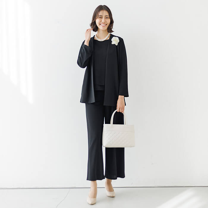 洗える｜ストレッチ素材のたためるパンツスーツ M・ブラック｜東京