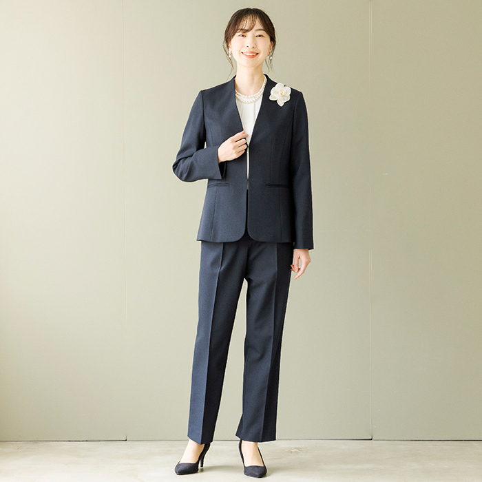 洗える｜定番ネイビーパンツスーツ 9号・ネイビー｜東京ソワール