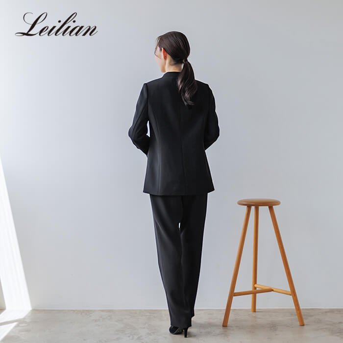 レリアン×東京ソワール／ブラウス付きパンツスーツ 7号・ブラック