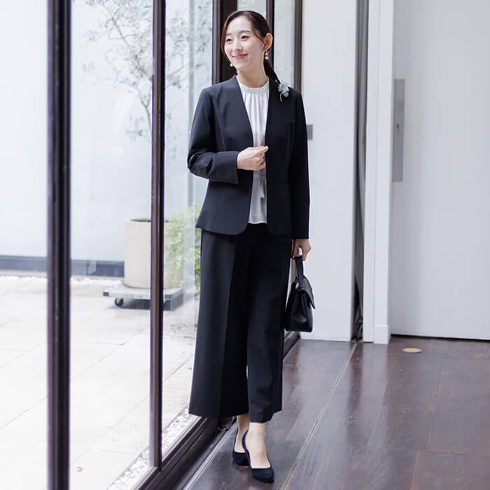 洗える｜大人の頼れるワイドパンツスーツ 15号・ブラック｜東京