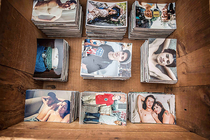 ラリー・クラーク『TOKYO 100』展、『KIDS』などの写真を展示販売 | CINRA