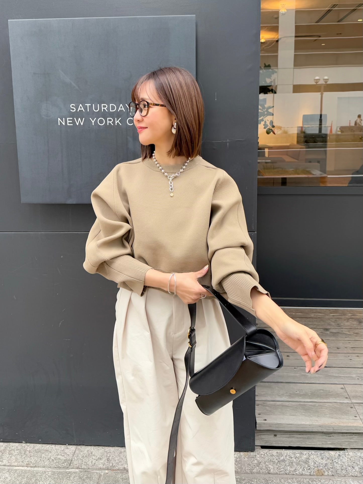 予約】クロップド丈ダンボールニット / ベージュ(3月上旬発送予定) – fosie