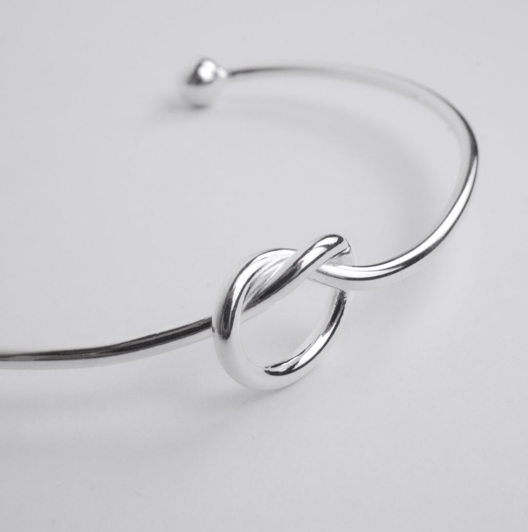 Knot Bangle 【Silver925】 – FLÜGEL