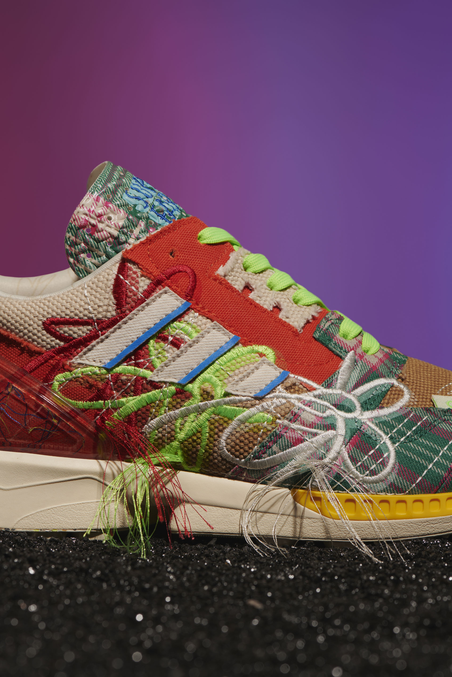 adidas Originals「ZX 8000 SUPEREARTH SW」が4月16日(金)登場