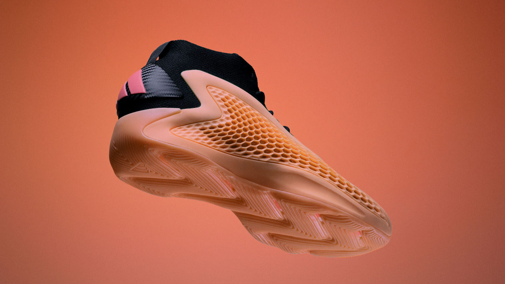 adidas Basketballから「AE 1 ～With Love～」が2024年1月登場