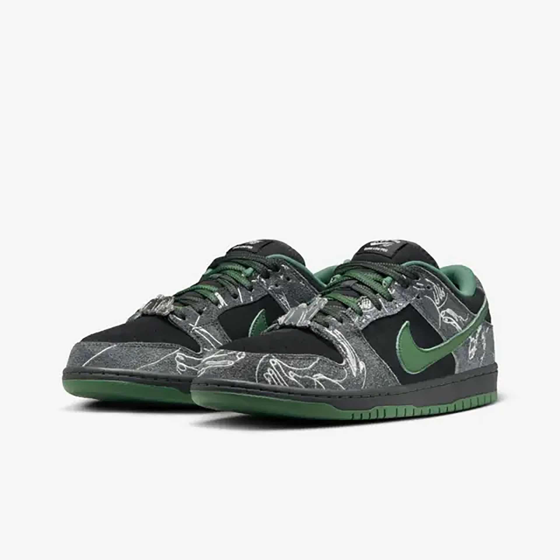 NIKE SB DUNK LOW PRO x THERE 'Anthracite & Gorge Green' ｜ FLY