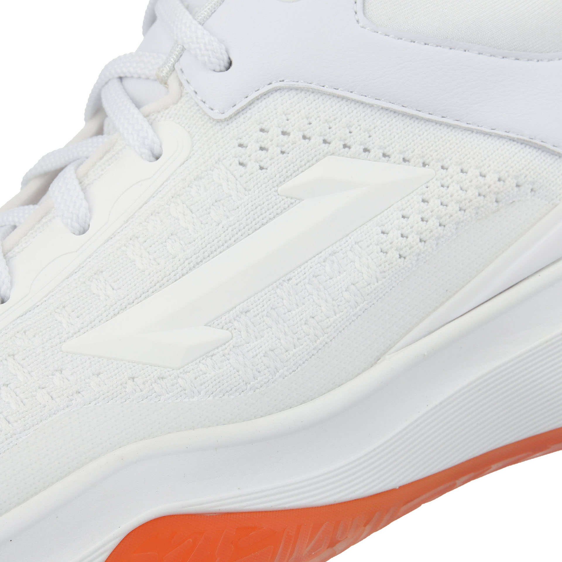 EGOZARUから「EGO BLAZE」の新色が8月14日(水)登場！ ｜ FLY