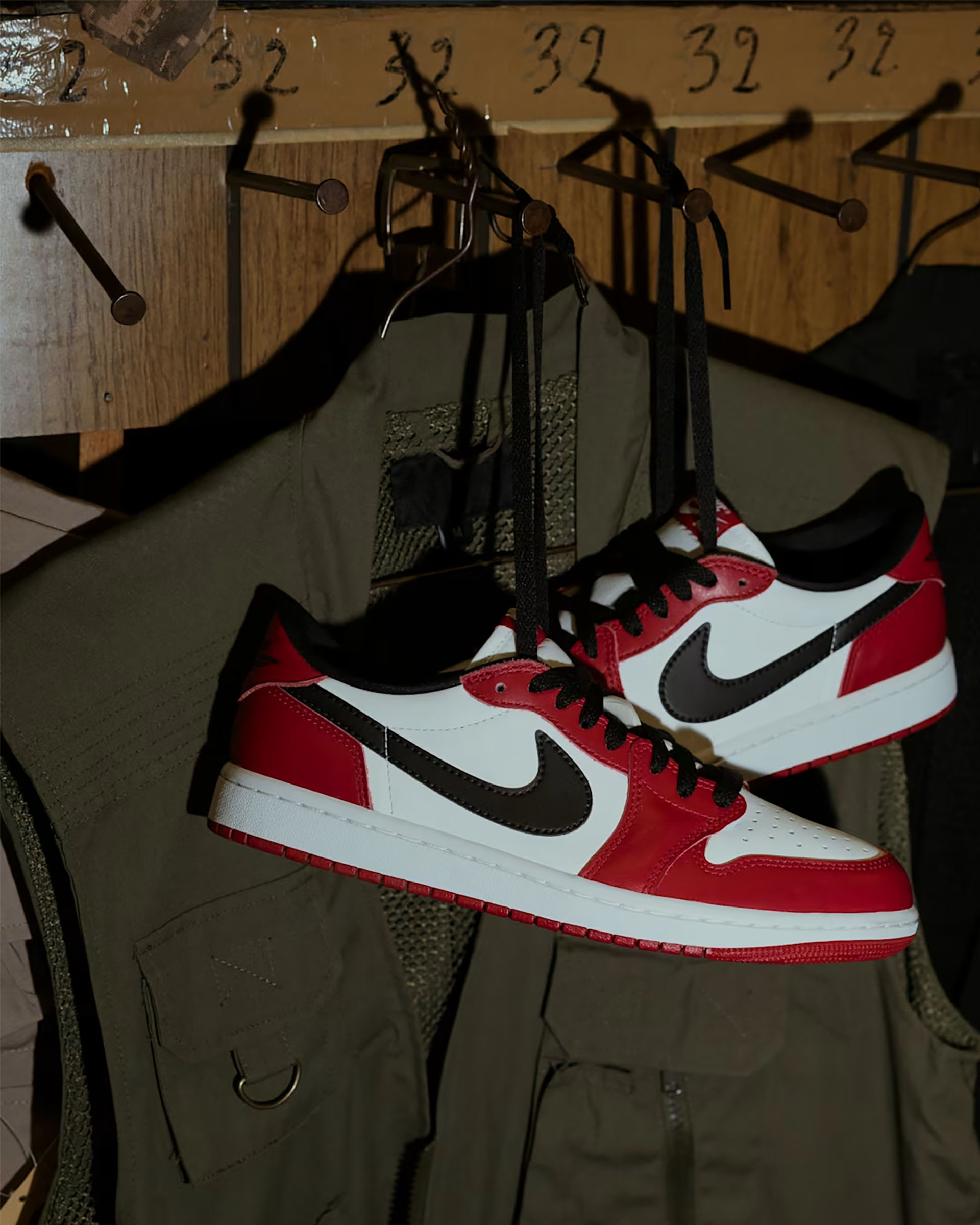 AIR JORDAN 1 LOW OG 'Chicago' ｜ FLY BASKETBALL CULTURE MAGAZINE