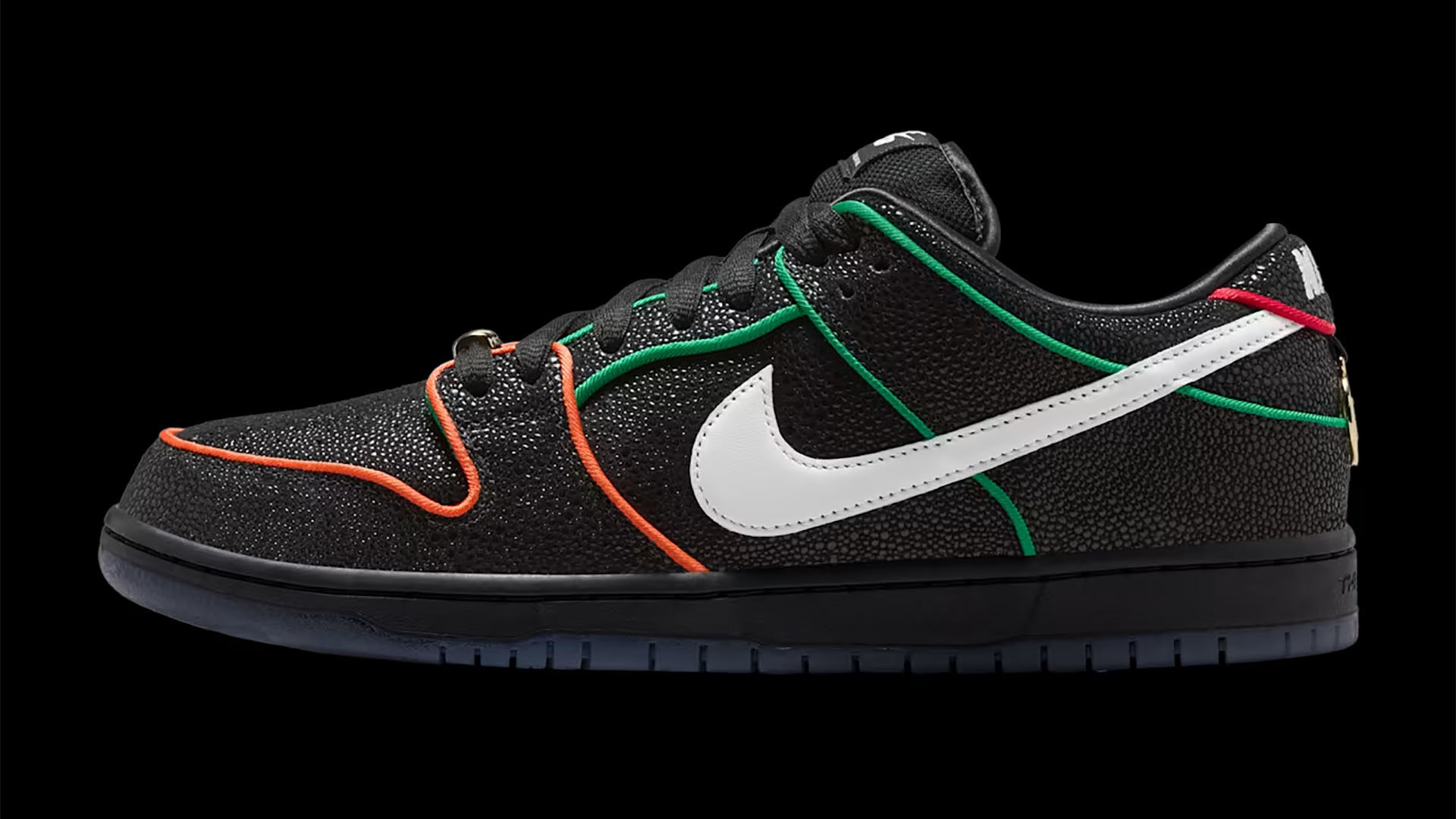 NIKE SB DUNK LOW PRO x Bronx Girls Skate 'Black & Challenge Red