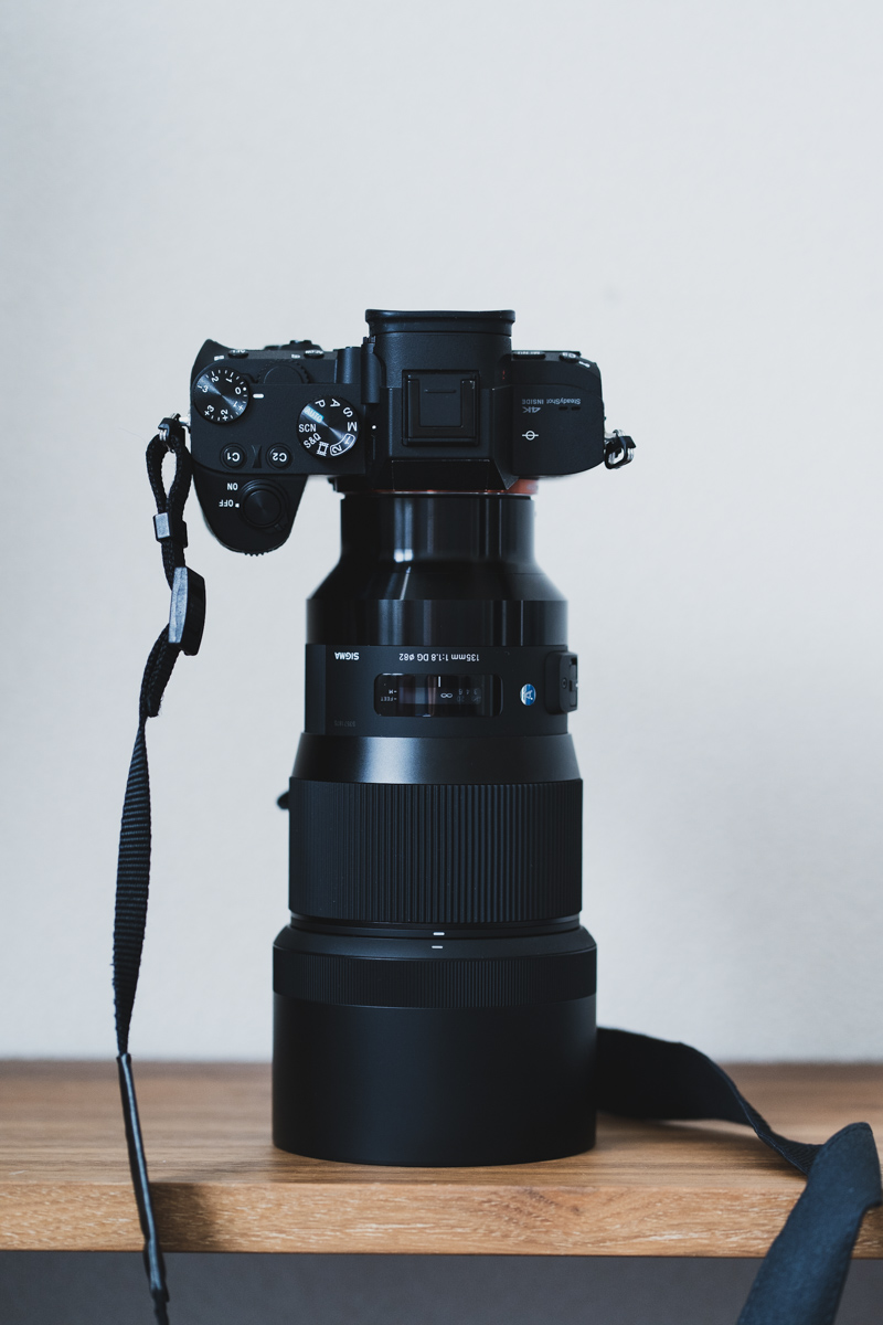 購入前に良く考えて】魔のSIGMA 135mm F1.8 DG HSM | Art | SONY α7 E