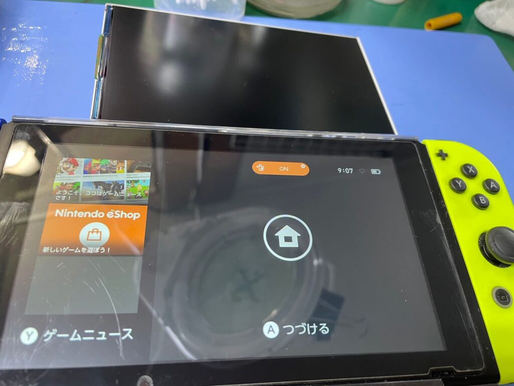 Switchの液晶パネルも劣化します。 | スマホ修理屋フレンド北千住店