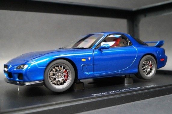 オートアート 75988 マツダ RX-7 FD スピリットR タイプA ブルー