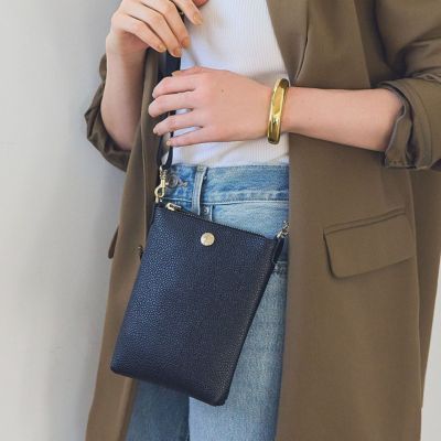 v_408858_00.jpg?$500$