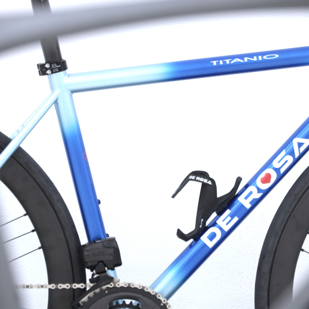 イタリアンデザインの自転車を楽しむ「DE ROSA 2025 COLLECTION」 開催