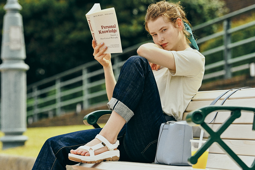 夏まで待てない！タウンユースな《Teva®》の厚底サンダル | SPECIAL