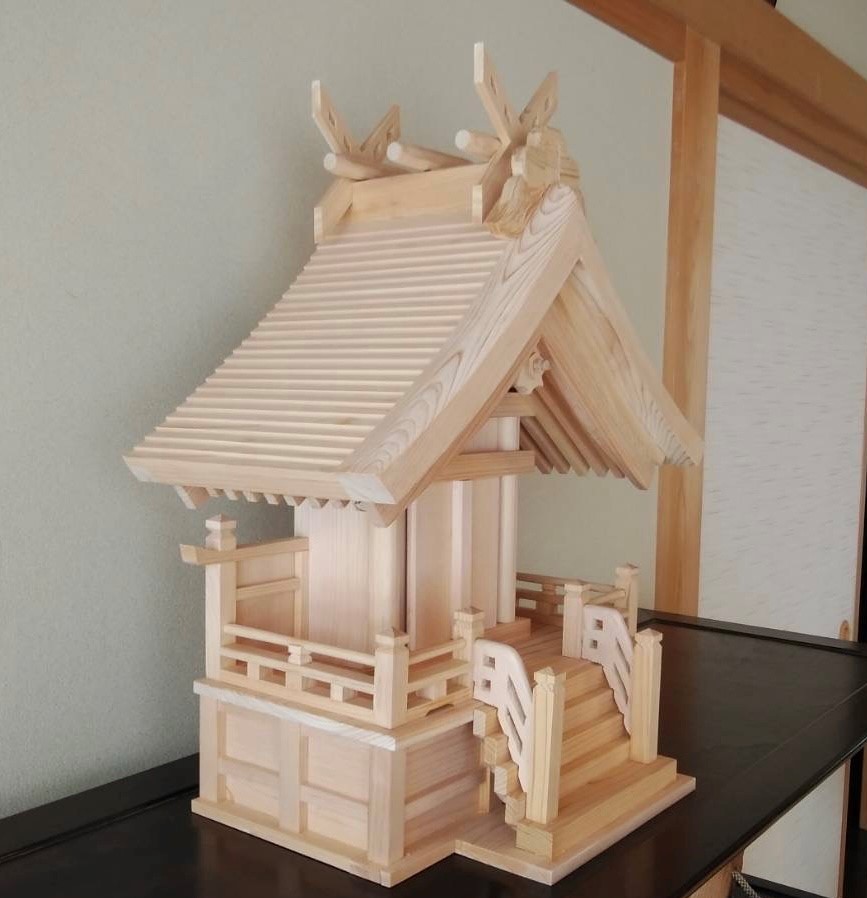 家庭用の神棚なら「藤本木工芸」 – オーダーメイドの神棚・出雲大社