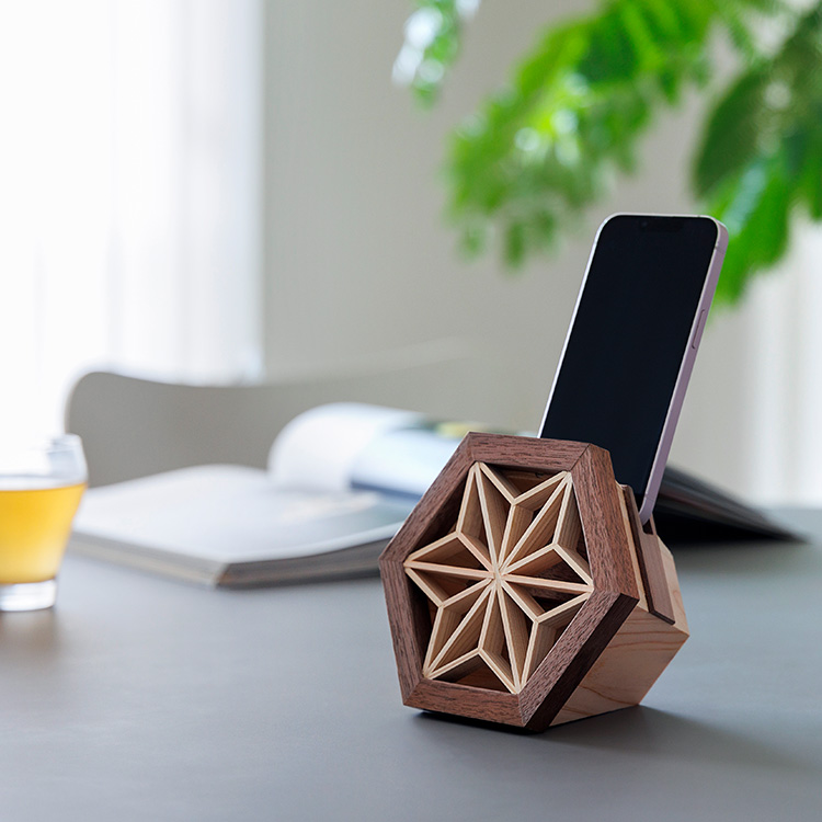 TASUKI-Int.】香川伝統工芸・組手障子 木製スマホスピーカー | 藤巻百貨店