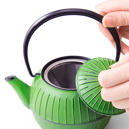 OIGEN】南部鉄器 急須／千草（若草色） | 藤巻百貨店