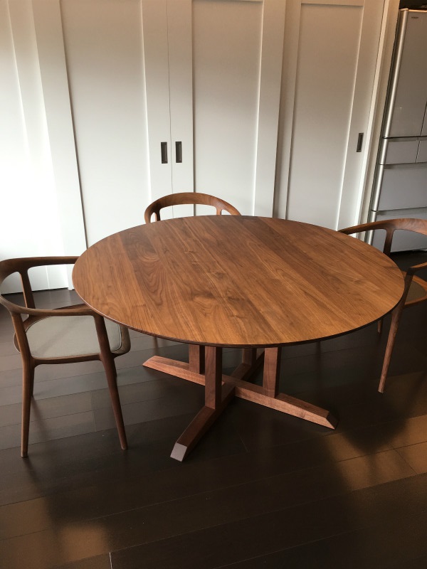 丸テーブル（円卓)：無垢オーダー手作り円形ラウンドダイニングの福庭