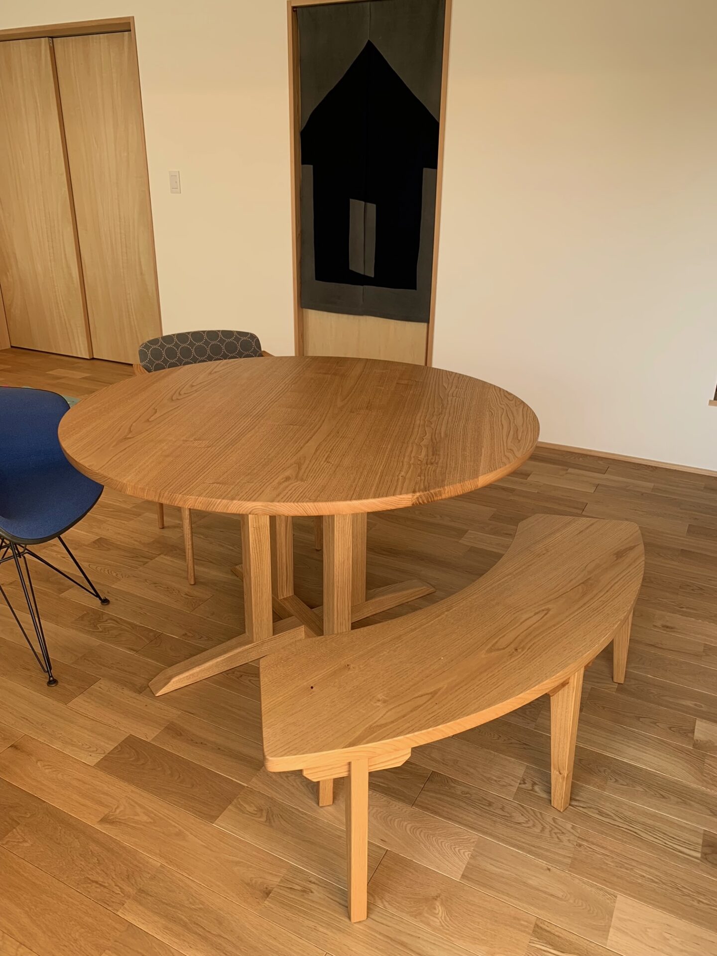 丸テーブル（円卓)：無垢オーダー手作り円形ラウンドダイニングの福庭