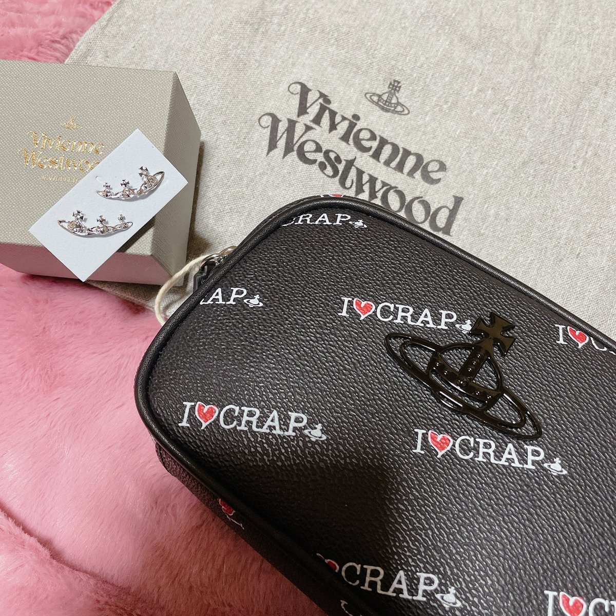 ヴィヴィアンウエストウッド福袋2024をネタバレ！これってハズレですか