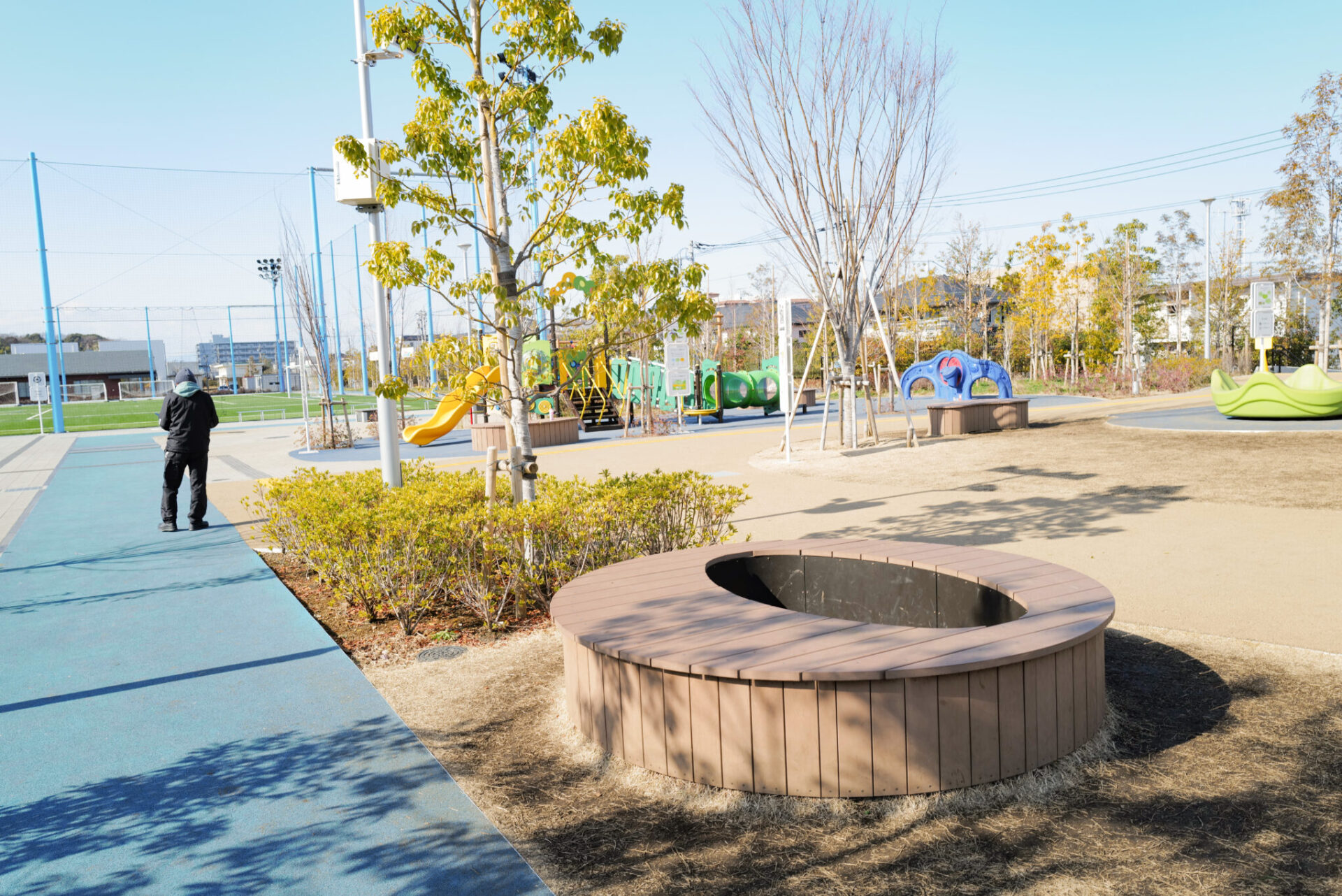 ハコベン縁台丸穴 ZKY-ST-C-24-oval-18 | ハコベン | ベンチ | 製品