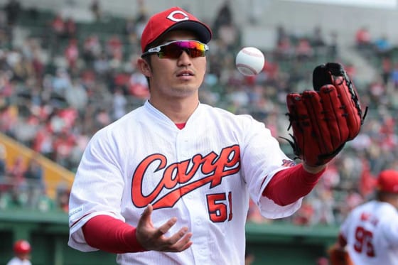 広島が来季背番号を発表 鈴木が前田氏の「1」を継承、松山は「55」に