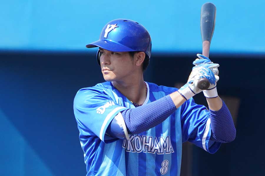 DeNAが再び勝ち越し！ 神里がCS6安打目、ラミレス監督もガッツポーズ