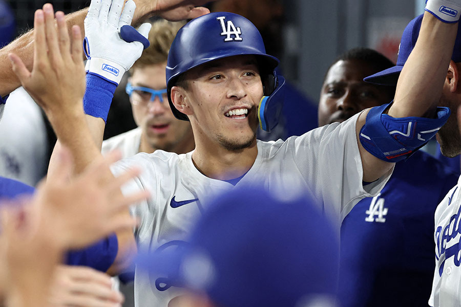 ドジャース、エドマンと5年110億円で契約延長 また