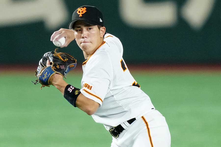 巨人、門脇誠が「35」から「5」に