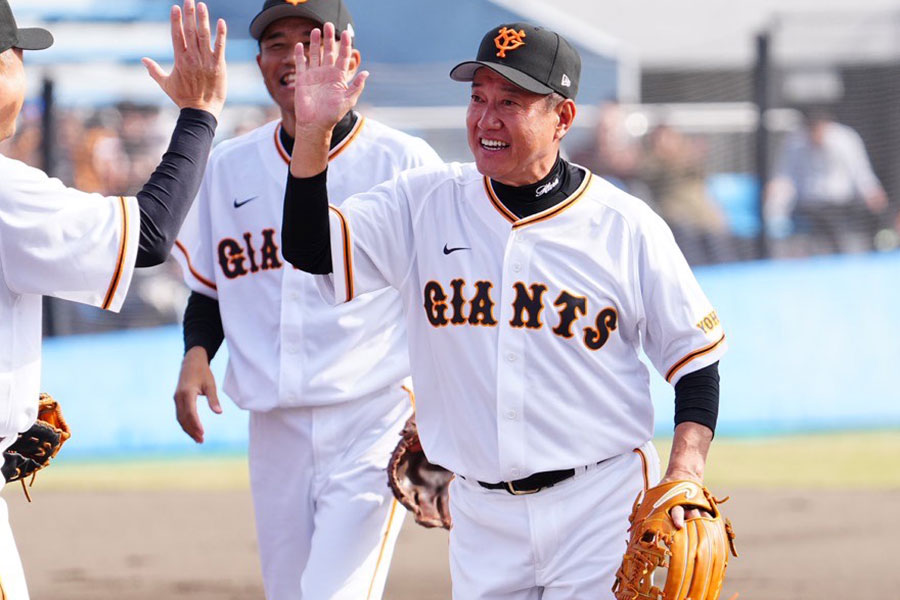 ジャイアンツ ジャイアンツ サイン(王監督、中畑選手、江川投手