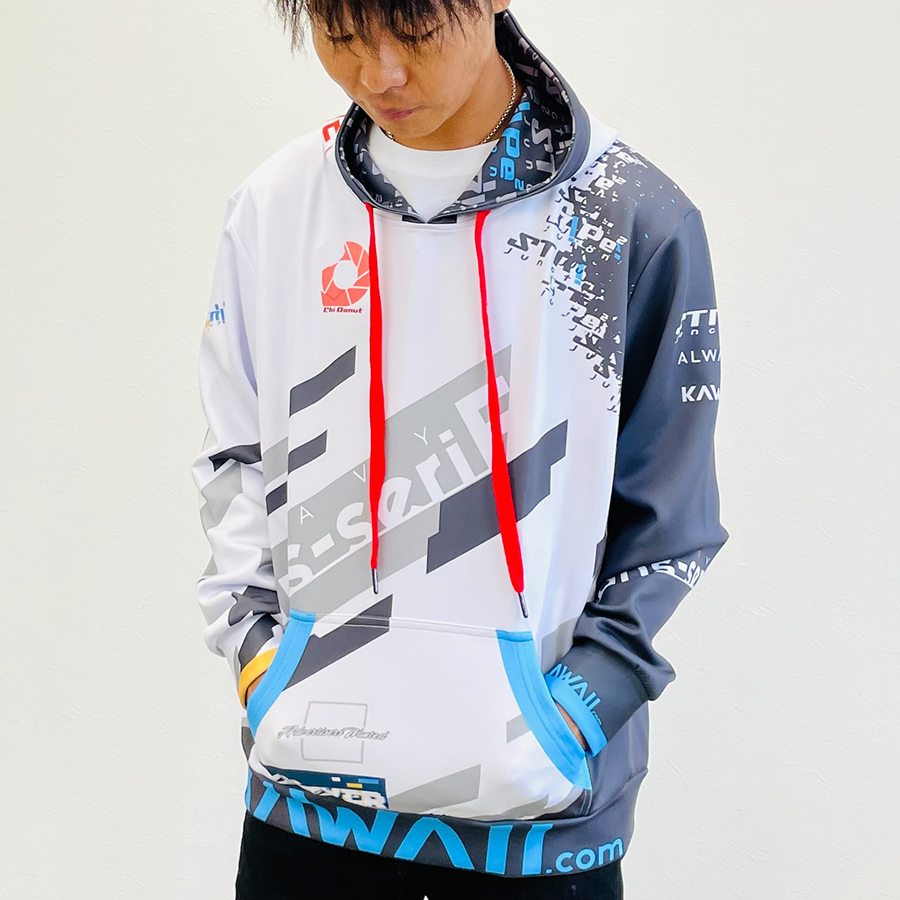 プルオーバーパーカーにも全面にデザインが出来るフルグラフィック