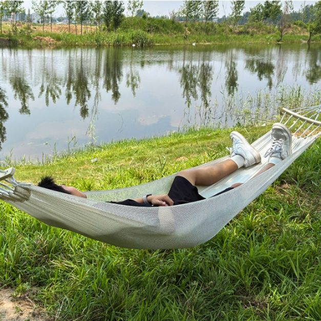 ハンモック 水辺の休息時間アウトドア用ハンモック キャンプ