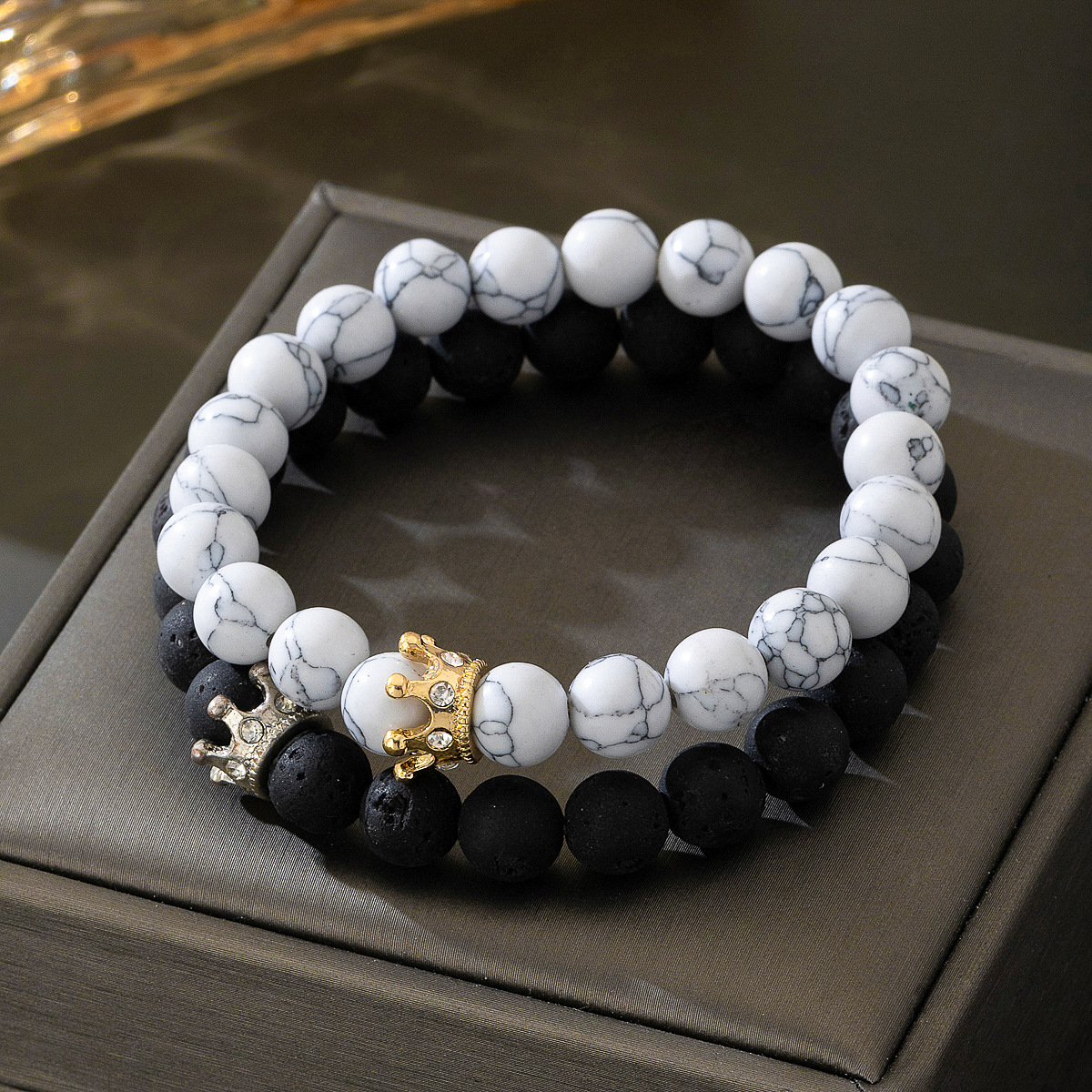 ペアブレスレット 魔女と王冠のハート繋ぐ誕生日石ペアブレスレット