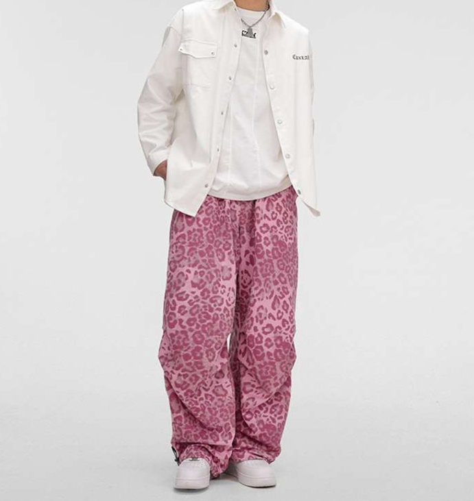 レディース ピンクレオパード柄ワイドスウェットパンツ パンツ