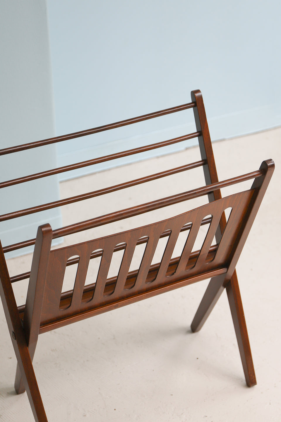 ルーマニアヴィンテージ 折りたたみ マガジンラック/Rumania Vintage