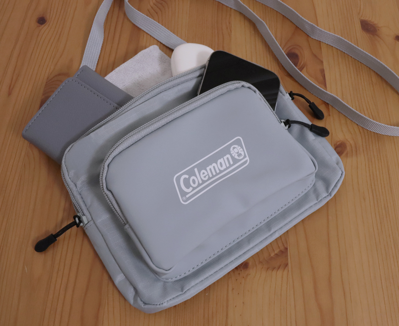 開封レビュー】 smart スマート 2025年 7月号 付録 Coleman 水に強い