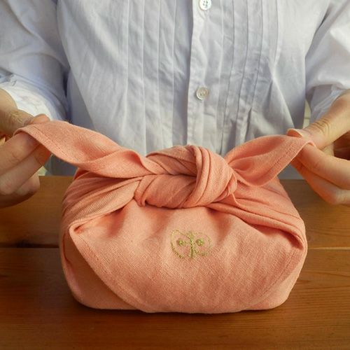 50 ミナ ペルホネン リネン刺繍 choucho サーモンピンク | ふろしき