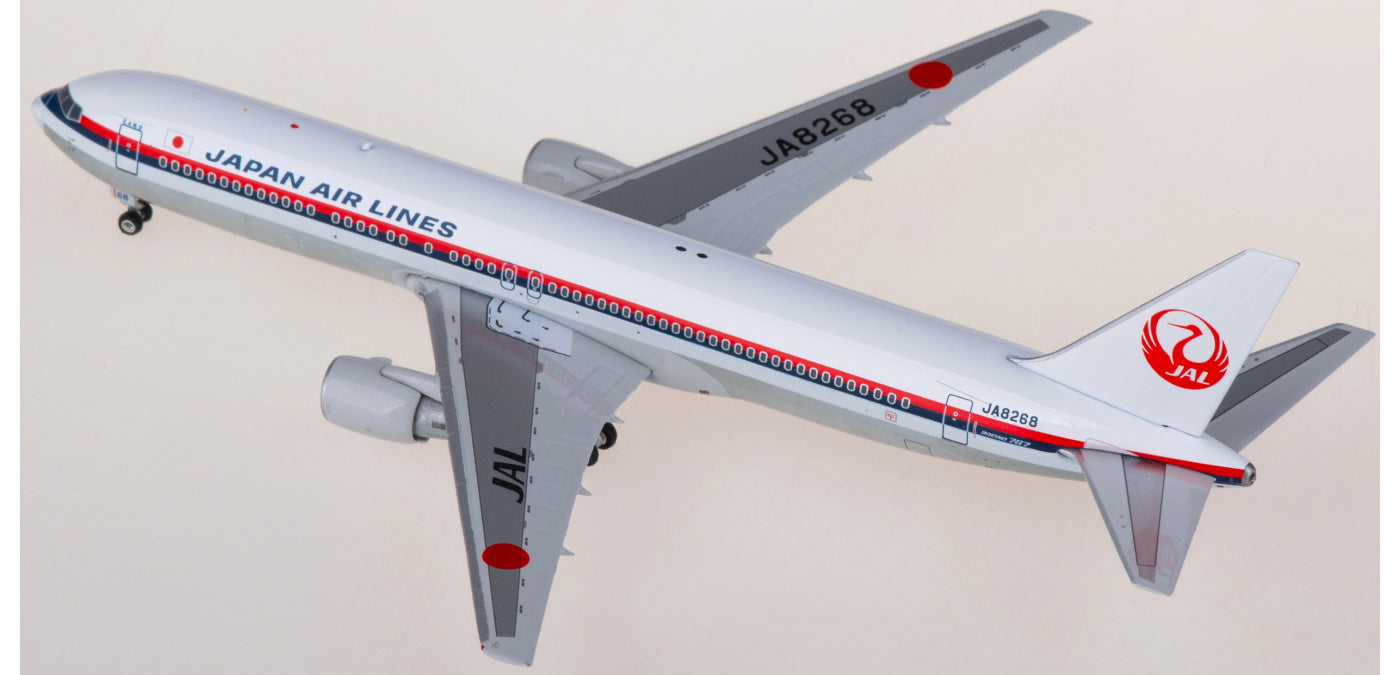 1:400 Phoenix PH04586 Japan Airlines Boeing 767-300ER JA8268