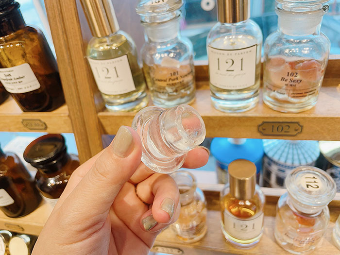 韓国・弘大で自分だけのオリジナル香水を作ってみた！「121 LE MAL DU