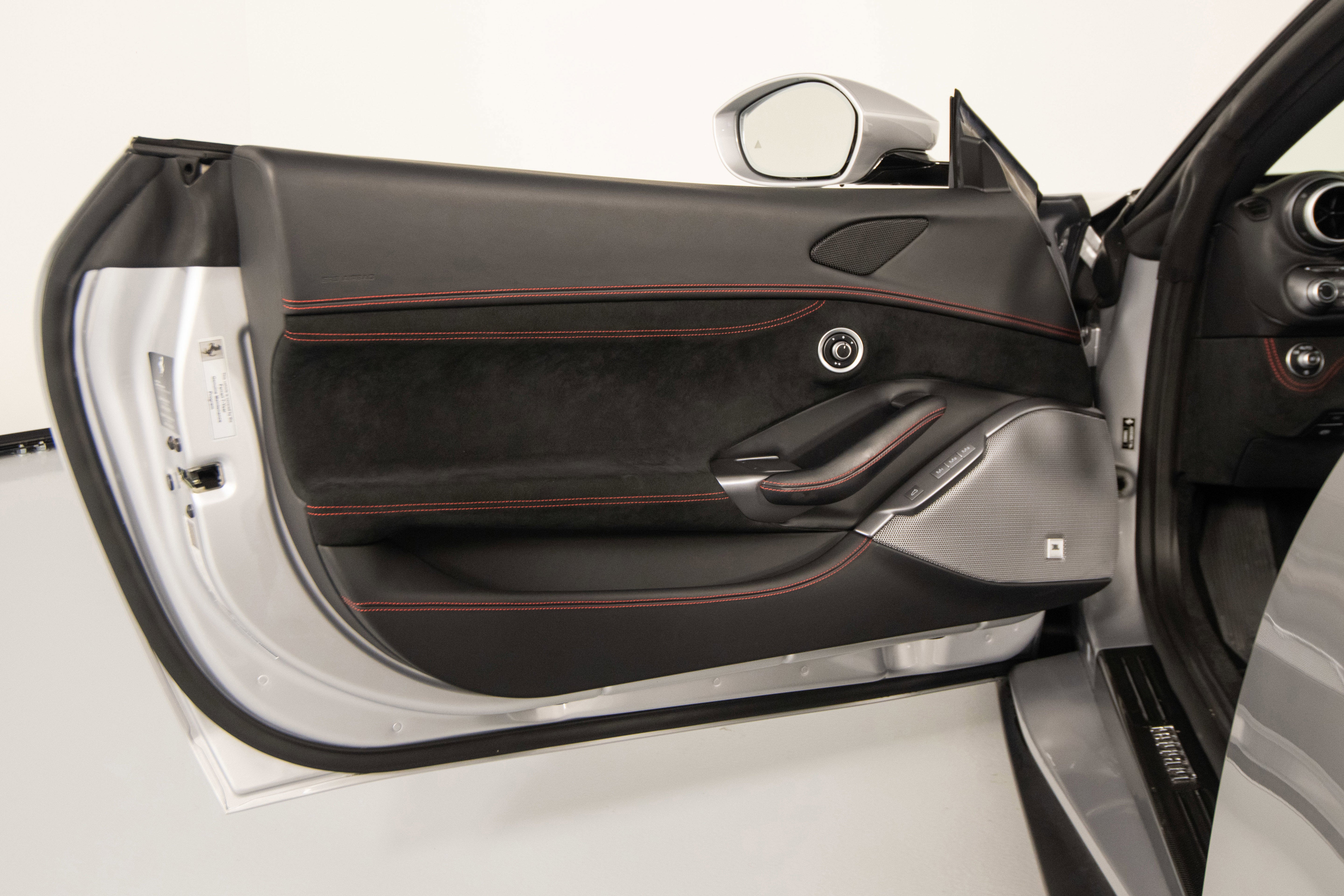 Ferrari-Portofino-ZFF02RPA2N0269140 - Pennsylvania's exclusive